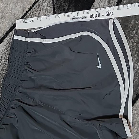 NIKE DRI-FIT SWOOSH LOGO LINED MESH ATHLETIC RUNNING SHORTS - Picture 3 of 11